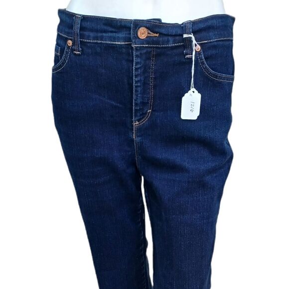 Denim - 121615...Gloria Vanderbilt Straight Leg Size 8P